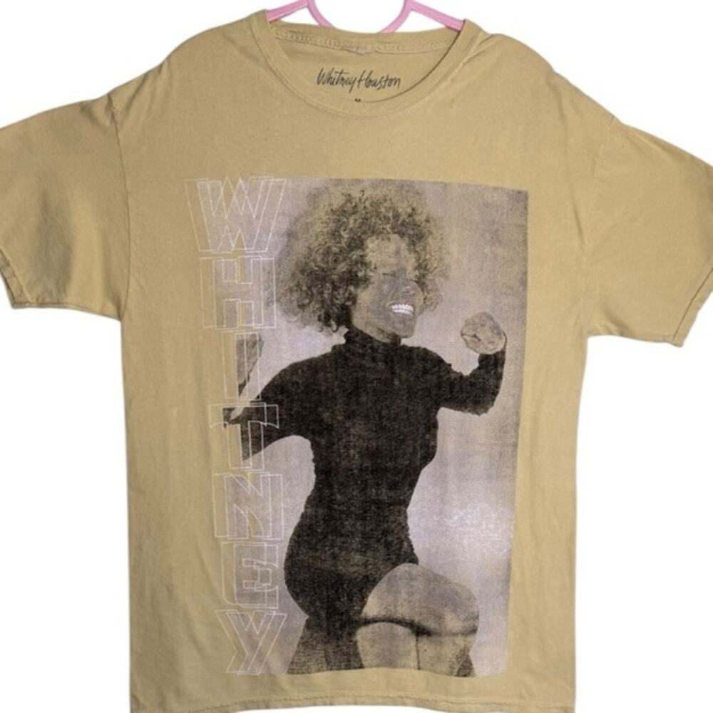 Official Licensed Whitney Houston 80s Graphic Band Tee Size Medium NWOT